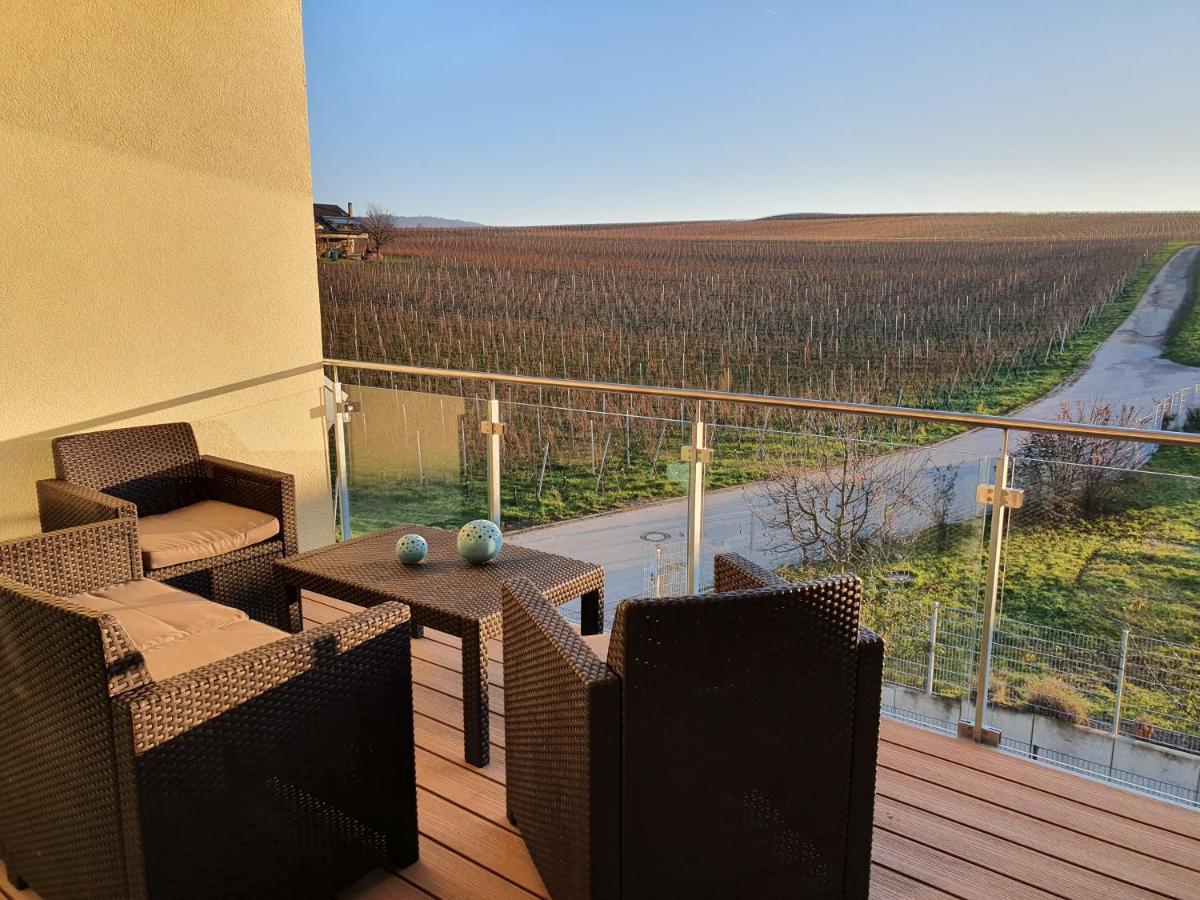 Gaestehaus Casa Luna - Paradiesische Ferienwohnungen Am Kaiserstuhl! Bischoffingen Exteriör bild