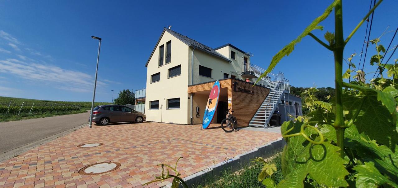 Gaestehaus Casa Luna - Paradiesische Ferienwohnungen Am Kaiserstuhl! Bischoffingen Exteriör bild