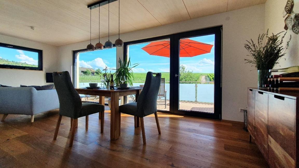 Gaestehaus Casa Luna - Paradiesische Ferienwohnungen Am Kaiserstuhl! Bischoffingen Exteriör bild